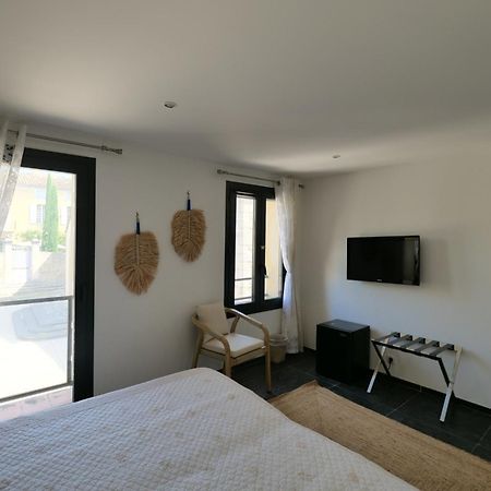 Cabrières-dʼAvignon Chambres Du Vieux Bistrot מראה חיצוני תמונה